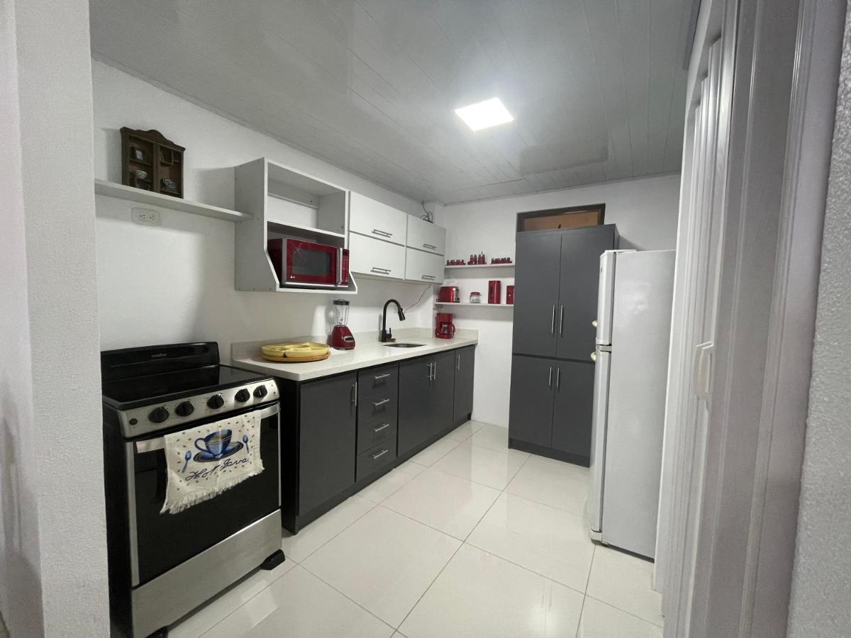 Appartement Alicia'S Place 10 Min From Airport à Alajuela Extérieur photo